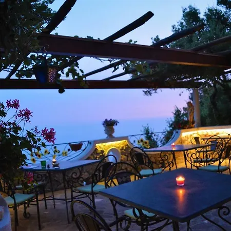 Miramare Oda ve Kahvaltı